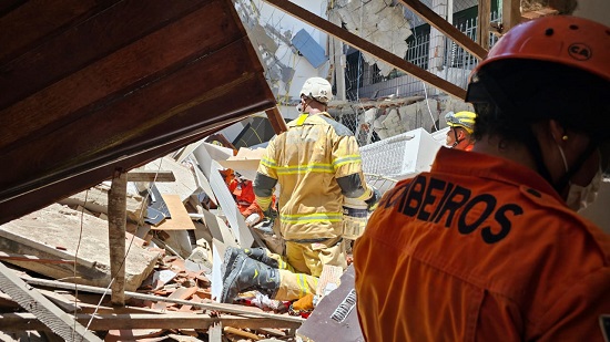 Muita destruição