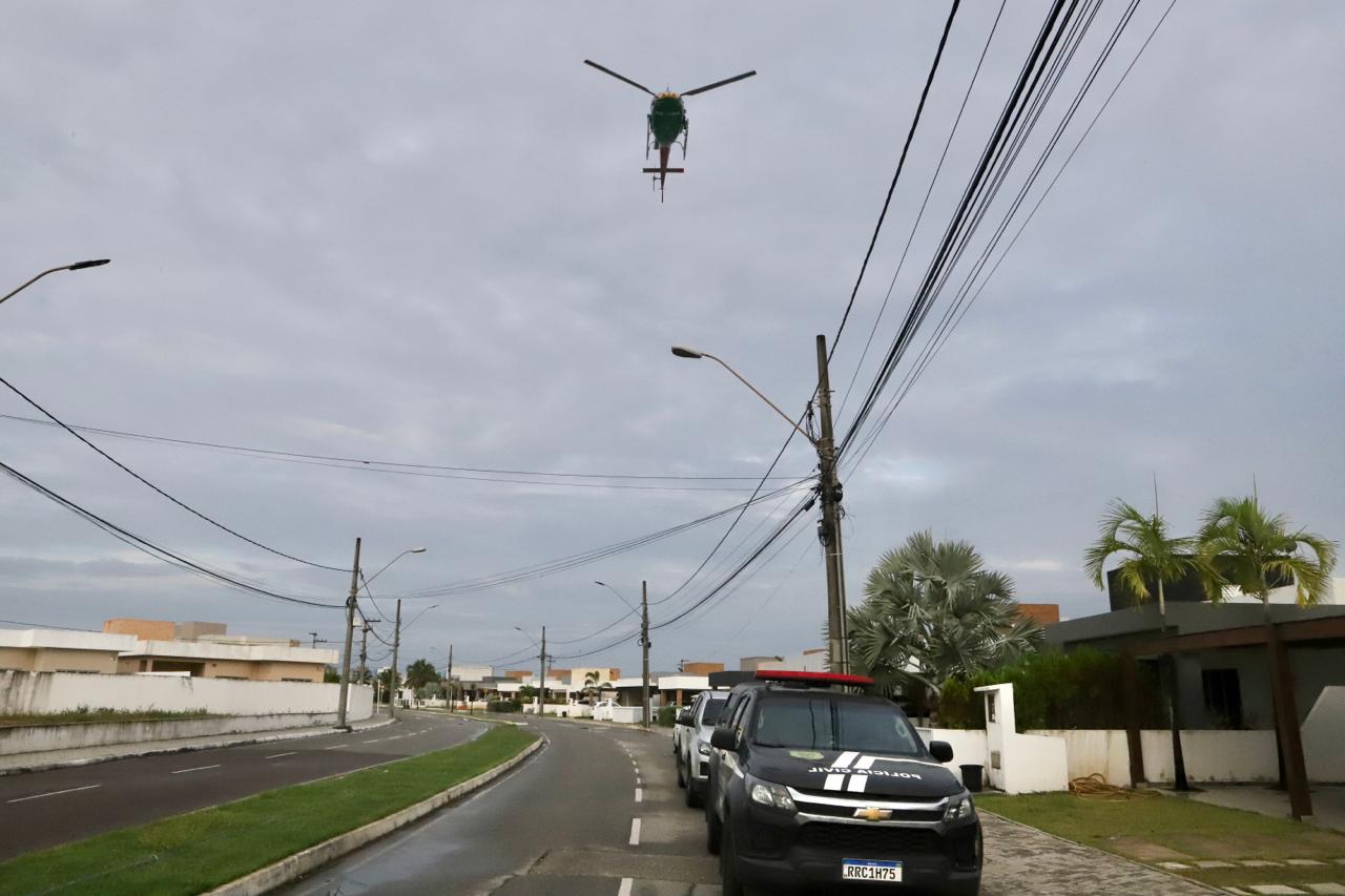 Ao todo, são 15 mandados de prisão e 19 decisões judiciais de busca e apreensão que estão sendo cumpridas no decorrer desta sexta-feira, 26 (Foto: SSP/SE)