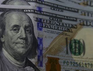 Dólar cai para R$ 5,94 e fecha no menor nível desde fim de novembro