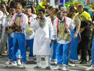 Beija-flor conquista o 15º título do carnaval do Rio de Janeiro